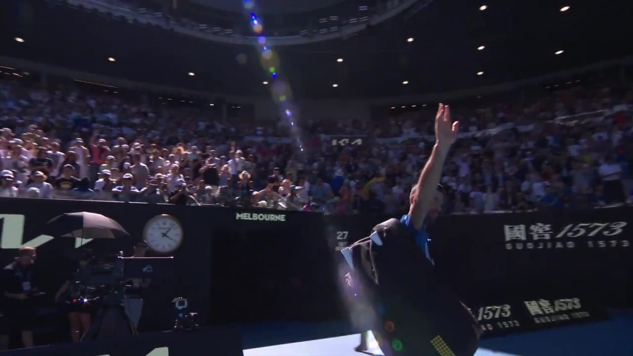 DB真人旗舰德约因伤退赛！澳网官方：这不是我们想看到的，祝德约早日康复