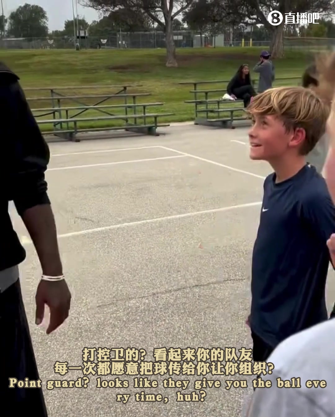 DB真人旗舰🥺优质偶像！字字箴言！欧文闪现公园鼓励打篮球的小朋友🏀